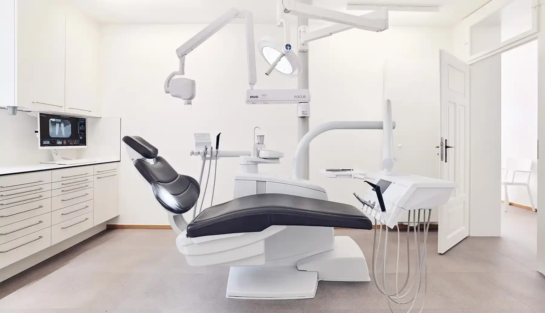 Dr. Wenninger Implantologie Praxis München